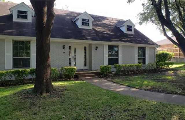 508 Brook Valley Lane Gallery 2
