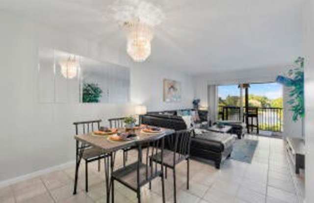 2236 North Cypress Bend Drive photos photos