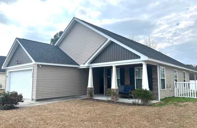 Pet-friendly, Furnished, 3 Bedroom, 2 Bath Home with Fenced Back Yard! - 176 Balsa Drive, Longs, SC 29568