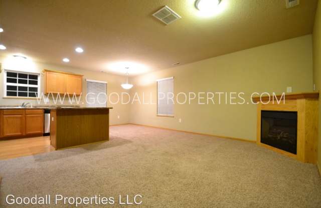 1113 Flagstone LN Gallery 4