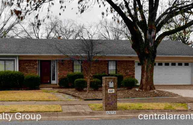 4512 Somers Avenue photos photos