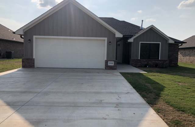 2118 N Grandview St photos photos
