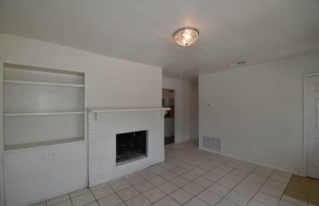 Welcome home to 411 Artemis! Gallery 4