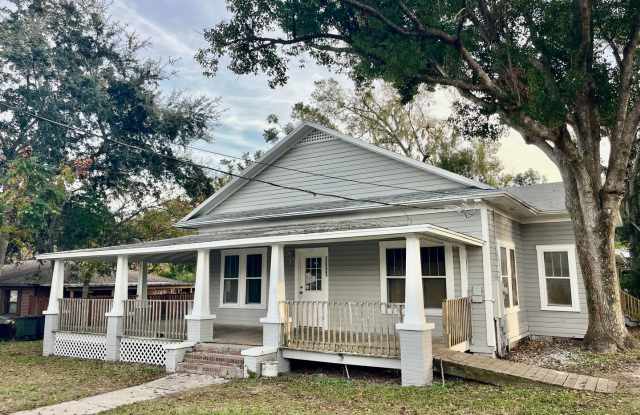 Beautiful Historic Dade City 4BR/3BA Home NO APPLICATION FEE!! photos photos