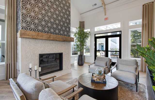 1000 West Gallery 2