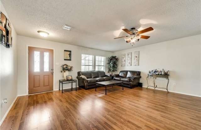 4017 Thoroughbred Trail Gallery 4