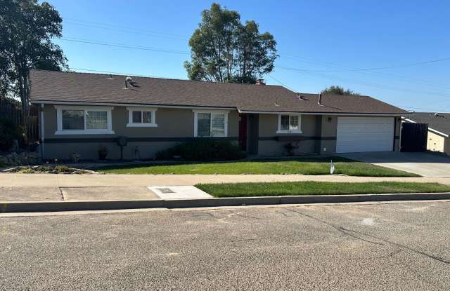 Charming Orcutt 3 Bd. 2Ba Home w/ Formal Dinning Room Gallery 1