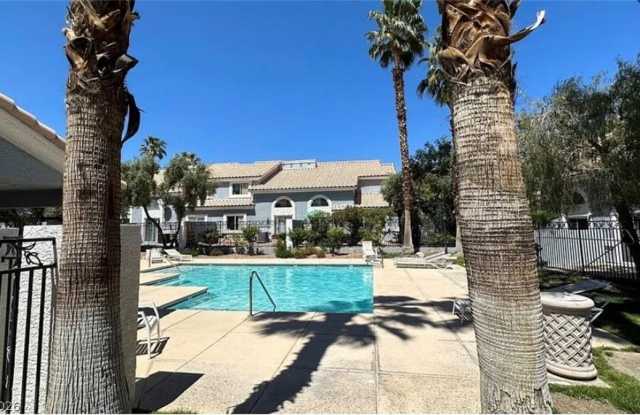 8433 Pacific Fountain Avenue Gallery 1