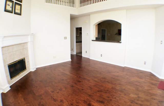 9204 Cedardale Dr Gallery 2