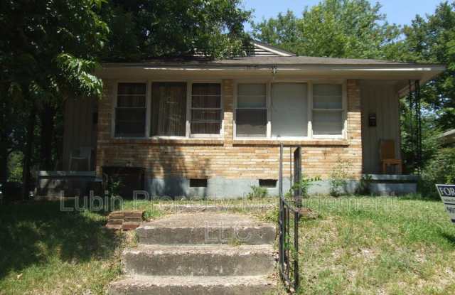 2468 Yale Ave photos photos