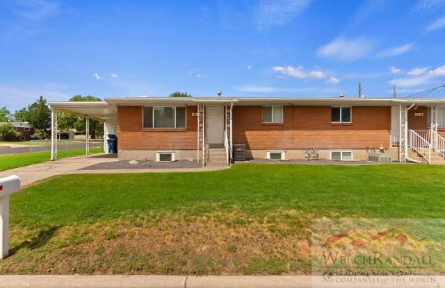 4 Bedroom 2 Bath Duplex Home in Washington Terrace - 5195 South 300 West, Washington Terrace, UT 84405