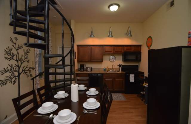 812 Lafayette Ave photos photos