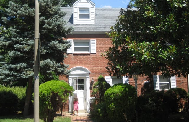 2447 N OHIO STREET - 2447 North Ohio Street, Arlington, VA 22207