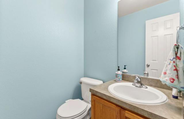 Spacious 5 Bedroom near Randolph AFB! Gallery 4