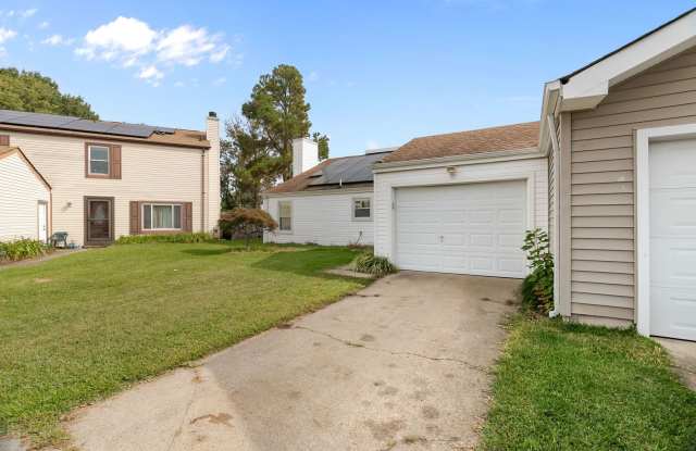 Charming 3-Bedroom, 1.5-Bath Home for Rent in Virginia Beach Gallery 1
