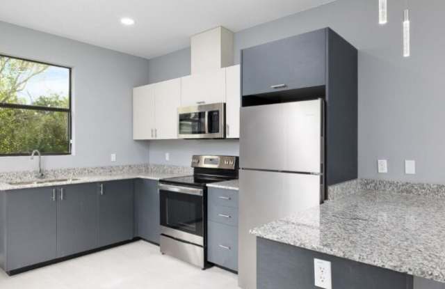 1404 W Harrison Ave photos photos
