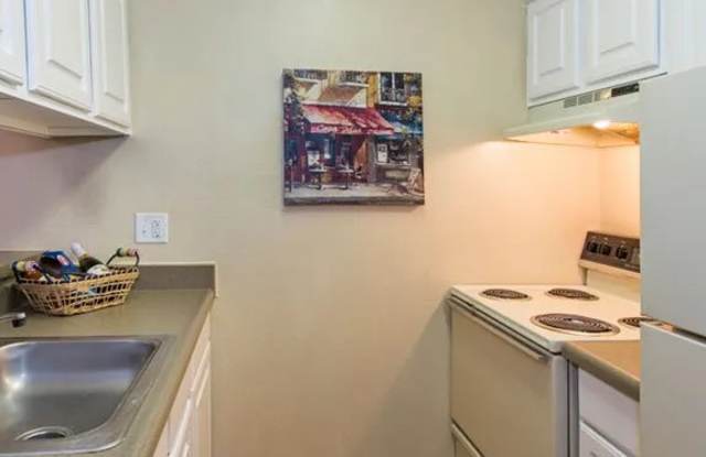 Village East Gallery 4