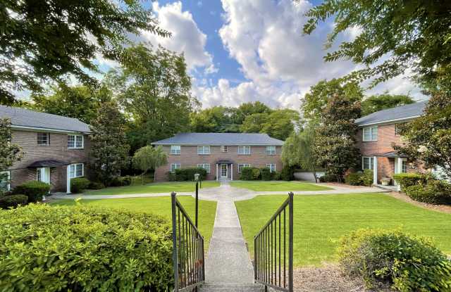 1902 Courtney Dr Gallery 3