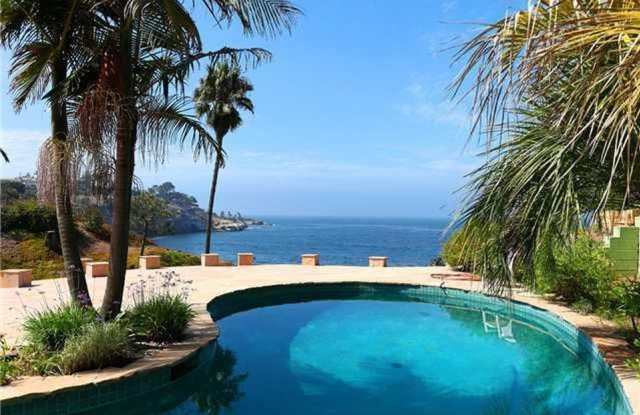 1700 Torrey Pines Road Gallery 3