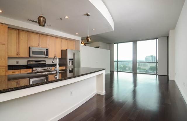Gorgeous Downtown-Facing One Bedroom in The Adelicia! photos photos