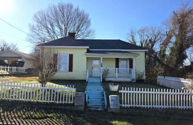 3 Bed 2 Bath Home Mount Airy NC - 200 Tesh Street, Surry County, NC 27030 3 Bed 2 Bath Home Mount Airy NC - 200 Tesh Street, Surry County, NC 27030