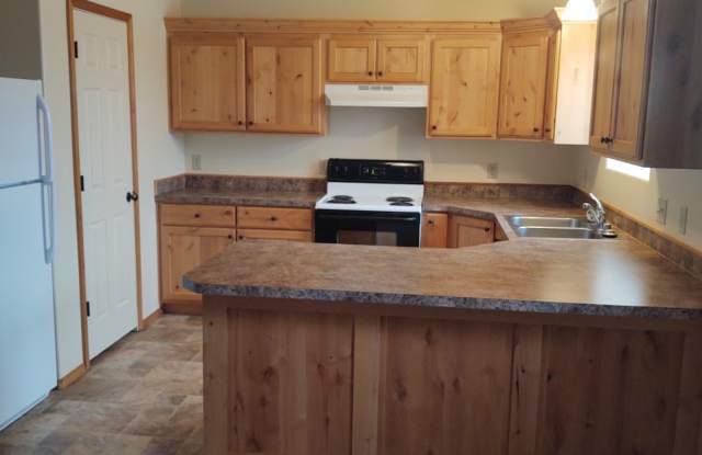 811 West 3rd Street photos photos