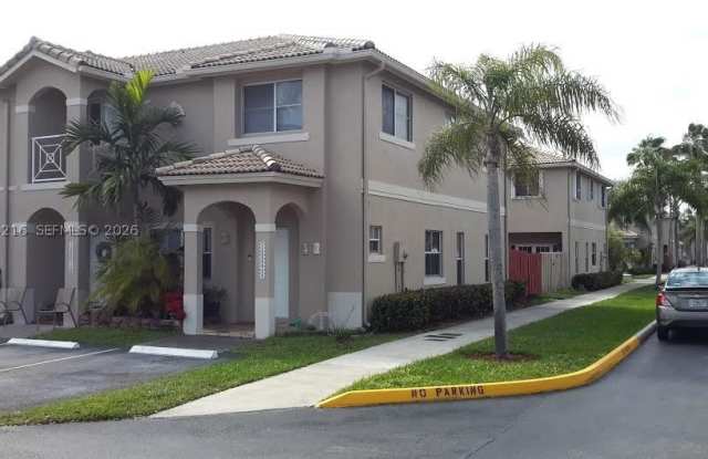 16620 NW 72nd Ct Gallery 2