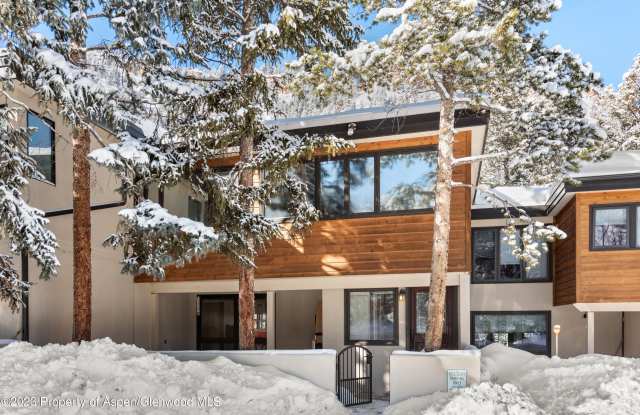 1501 Maroon Creek Road photos photos