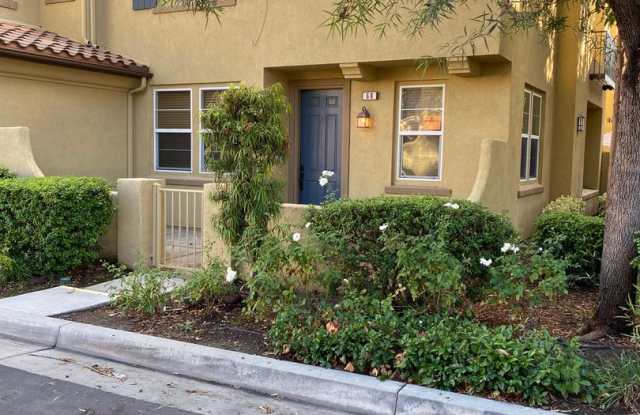 3 bedroom/Patio 2 story, attached garage Great Access to the I215. photos photos