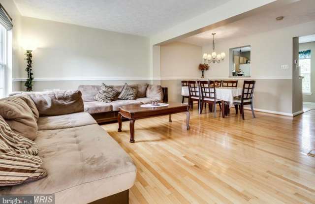 8875 PAPILLON DRIVE Gallery 2