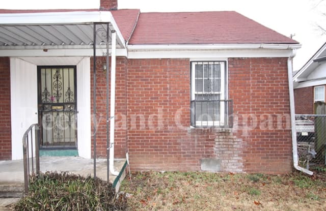 2396 Forrest Ave - 2396 Forrest Avenue, Memphis, TN 38112