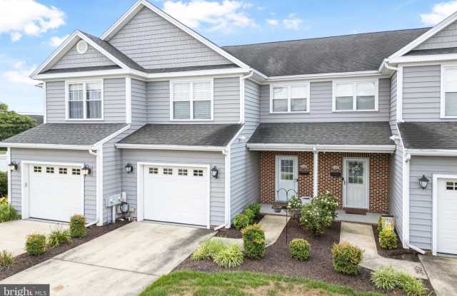 1450 HIDDEN MEADOW LN photos photos