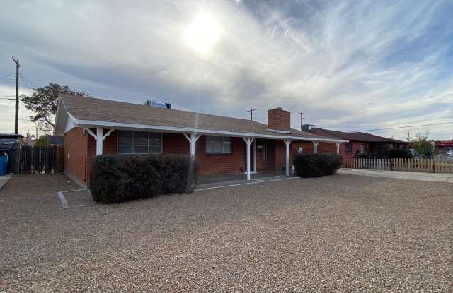 3 Bedroom Home in Phoenix with lots of character! photos photos 3 Bedroom Home in Phoenix with lots of character! photos photos