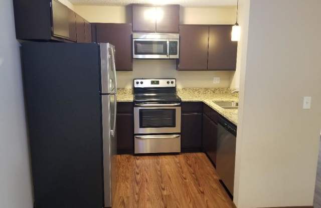 7675 142nd St W Apt 303 Gallery 2