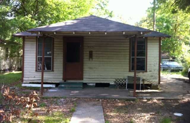 Fall Special Eligible! - 2531 Regent Street, Shreveport, LA 71103