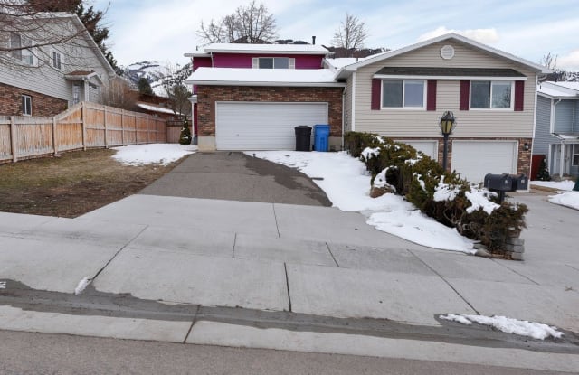 94 South 1000 East - 94 South 1000 East, River Heights, UT 84321