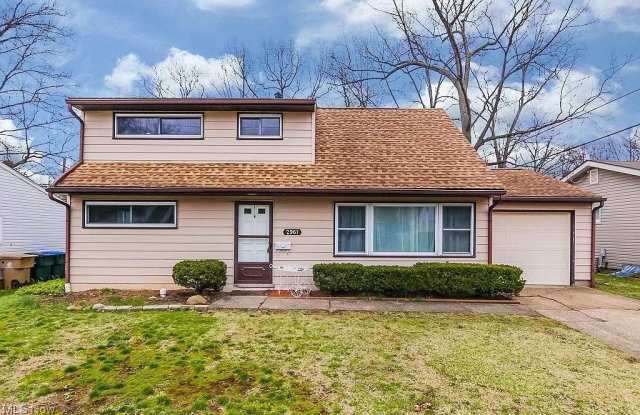 2961 Archwood Place photos photos