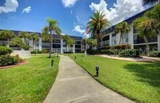 5600 BEACH WAY DRIVE Gallery 2