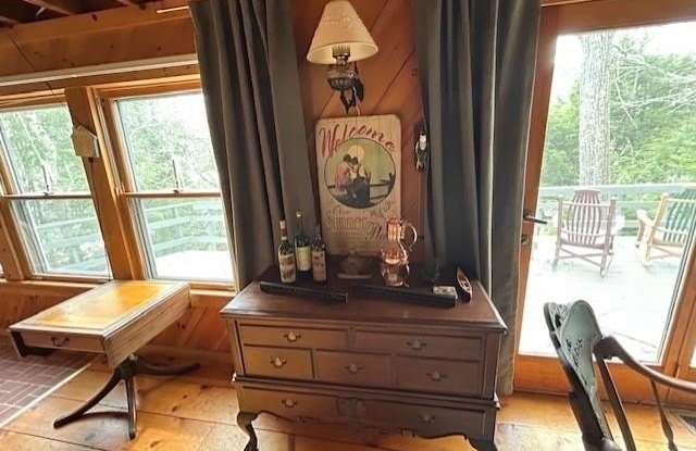 319 Chalk Pond Road Gallery 4