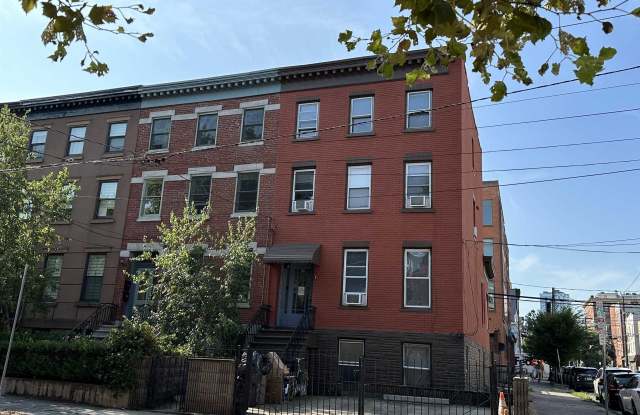 297 4TH ST photos photos