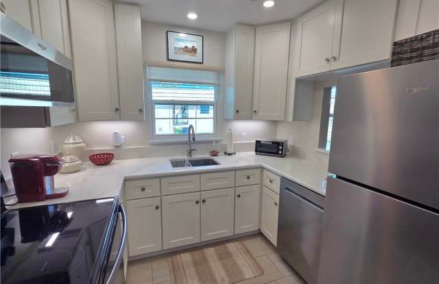 16 Vista Gardens Trail Gallery 1