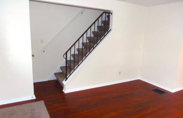 4177 Sullivant Avenue Gallery 2