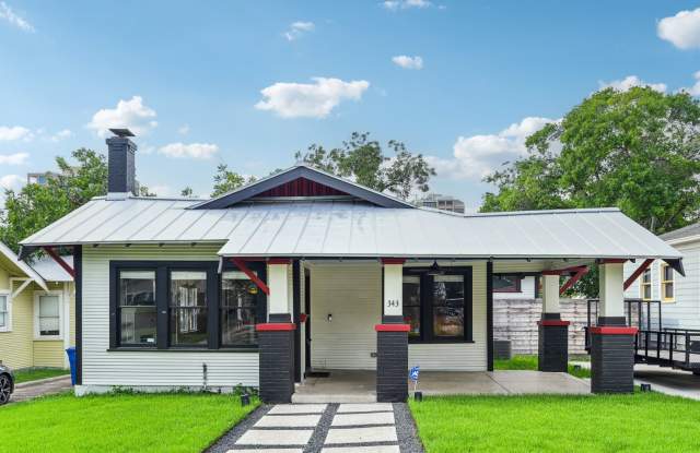 RENOVATED MAHNCKE PARK GEM WITH POOL!! photos photos
