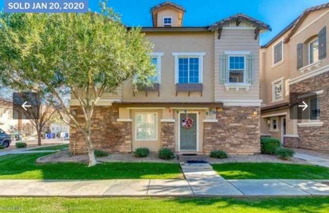 4045 E Windsor Dr - 4045 East Windsor Drive, Gilbert, AZ 85296