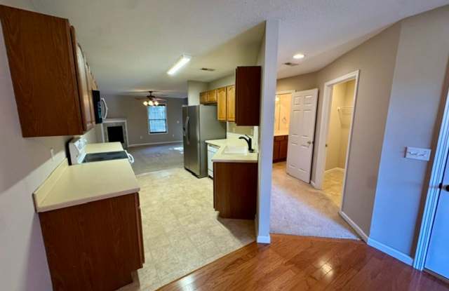 Maryville 37804 - 3 Bedroom, 2.5 Bath Condo - Contact Tim Tipton (865) 806-7255 Gallery 4