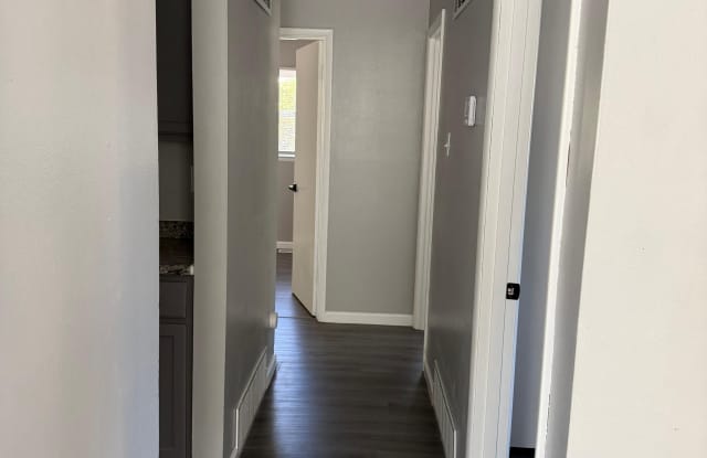 10515 Gretna Circle Gallery 2