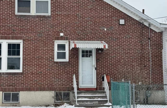 1058 Washington Avenue unit: 2 photos photos