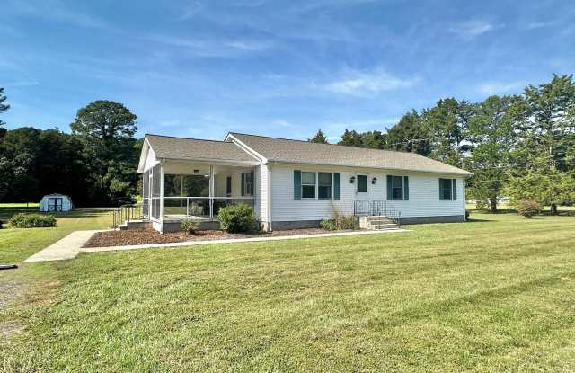 7810 COOPER POINT Road Gallery 1