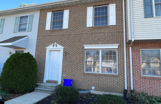 61 QUEEN Avenue photos photos