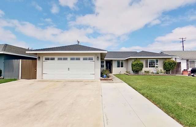 14321 Riviera Dr – Spacious 4 Bed 2 Bath + Bonus Room Home in Huntington Beach! photos photos